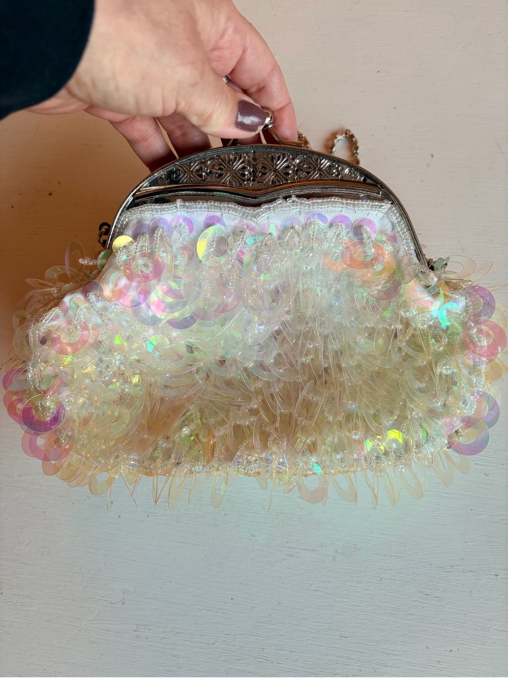 CUTE Vintage Style Iridescent Sequin Evening Clutch
